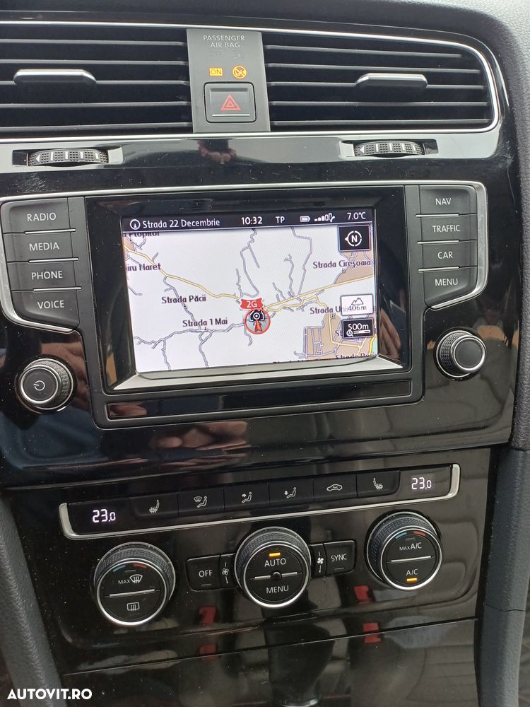 Volkswagen Golf 1.6 TDI DPF Trendline - 17