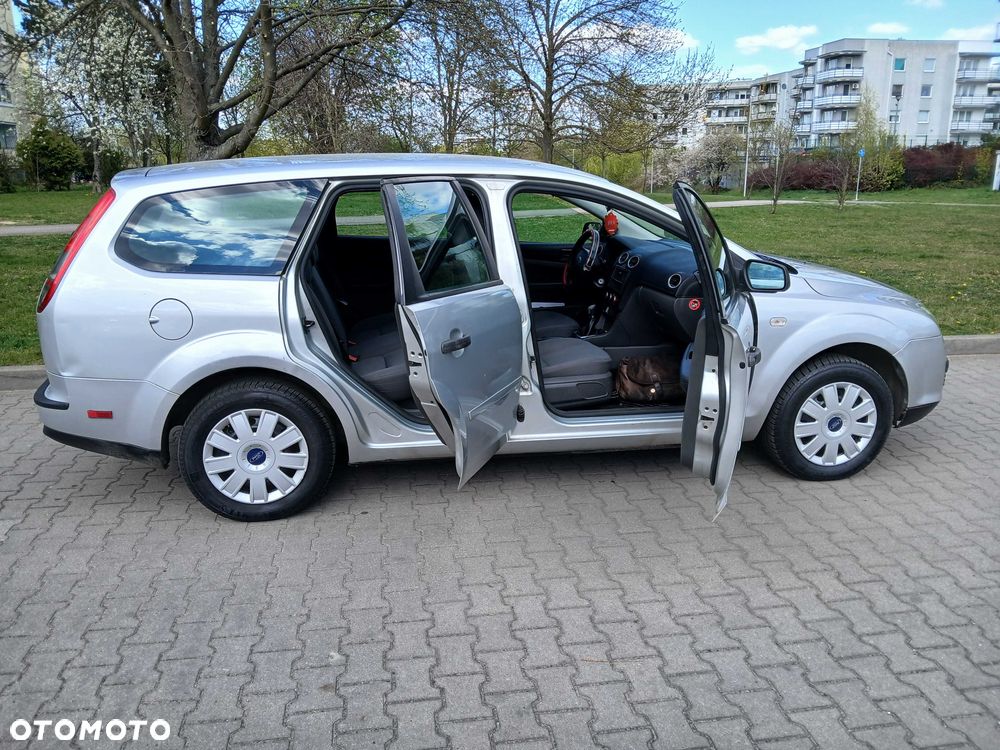 Ford Focus - 7