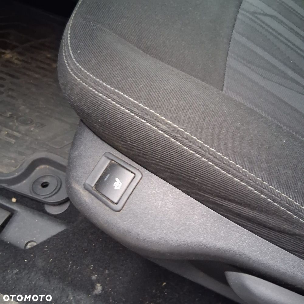 Peugeot 301 1.6 VTi Allure - 21