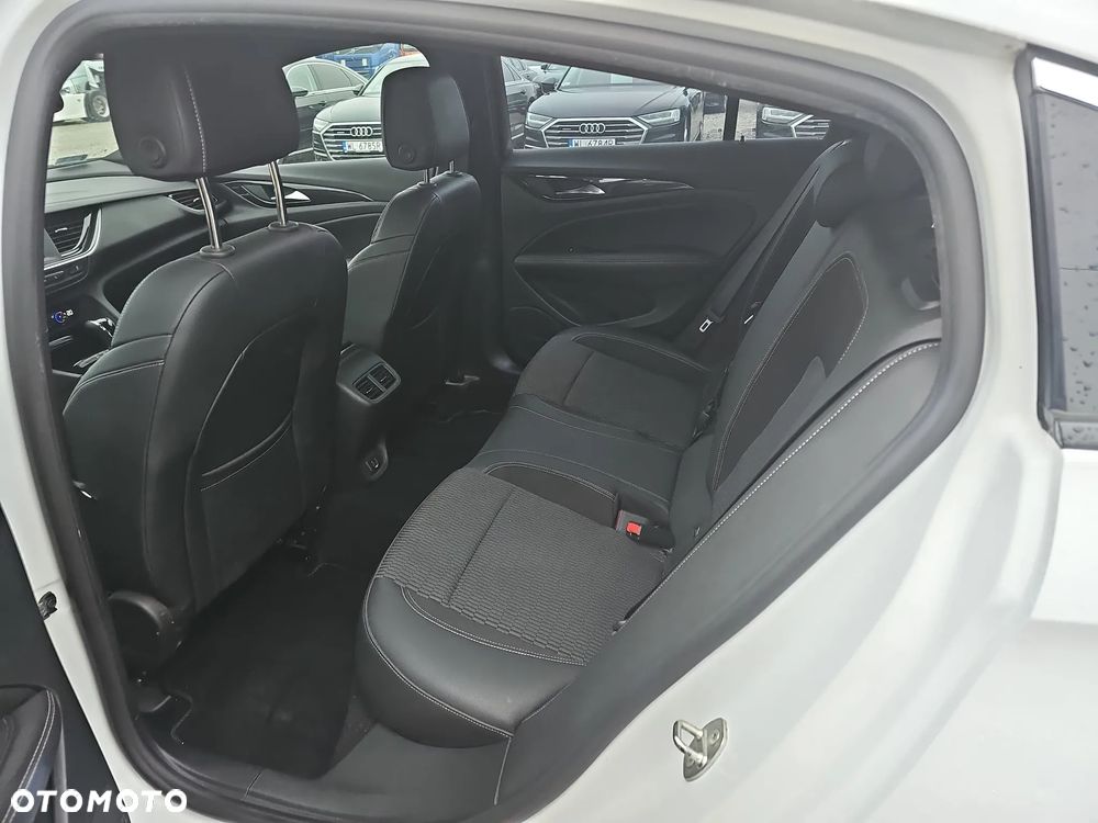 Opel Insignia 1.5 T Innovation S&S - 24