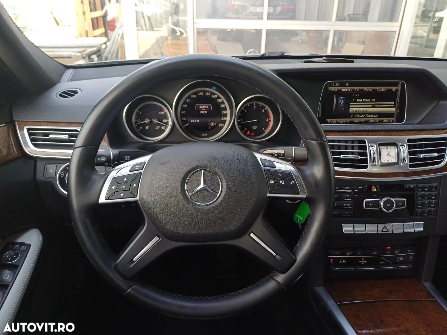 Mercedes-Benz E 250 BlueTEC 4Matic 7G-TRONIC Elegance - 17