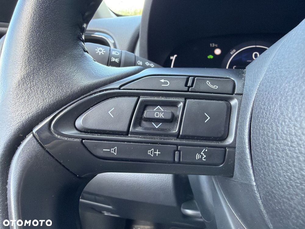 Toyota Yaris Hybrid 1.5 Style - 23