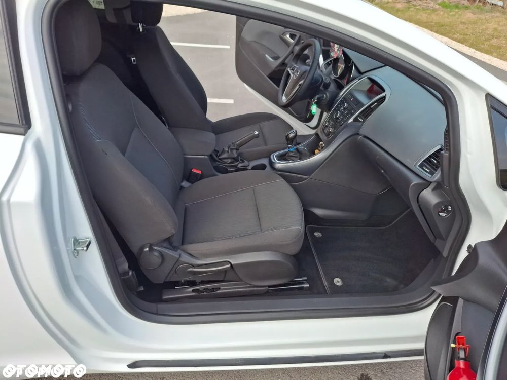 Opel Astra 1.7 CDTI DPF - 11