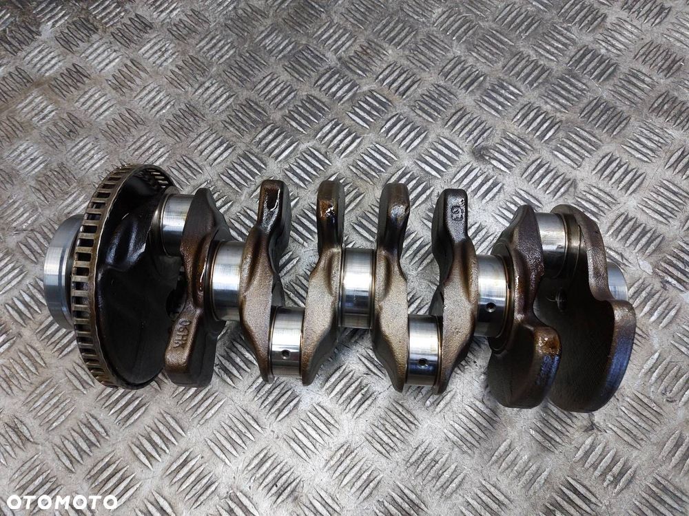WAŁ KORBOWY AUDI A4 B8 1.8 TFSI CABB 07-15r - 9