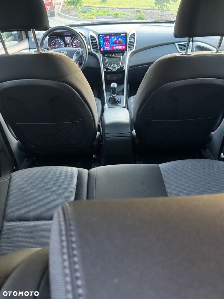 Hyundai i30 1.4 Classic + - 27