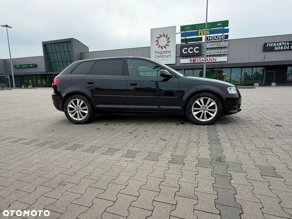 Audi A3 Sportback 2.0 TDI DPF Ambiente - 8