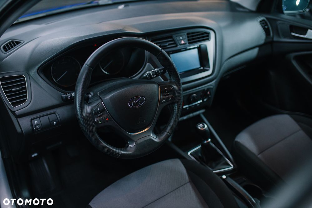 Hyundai i20 1.2 Fresh - 22