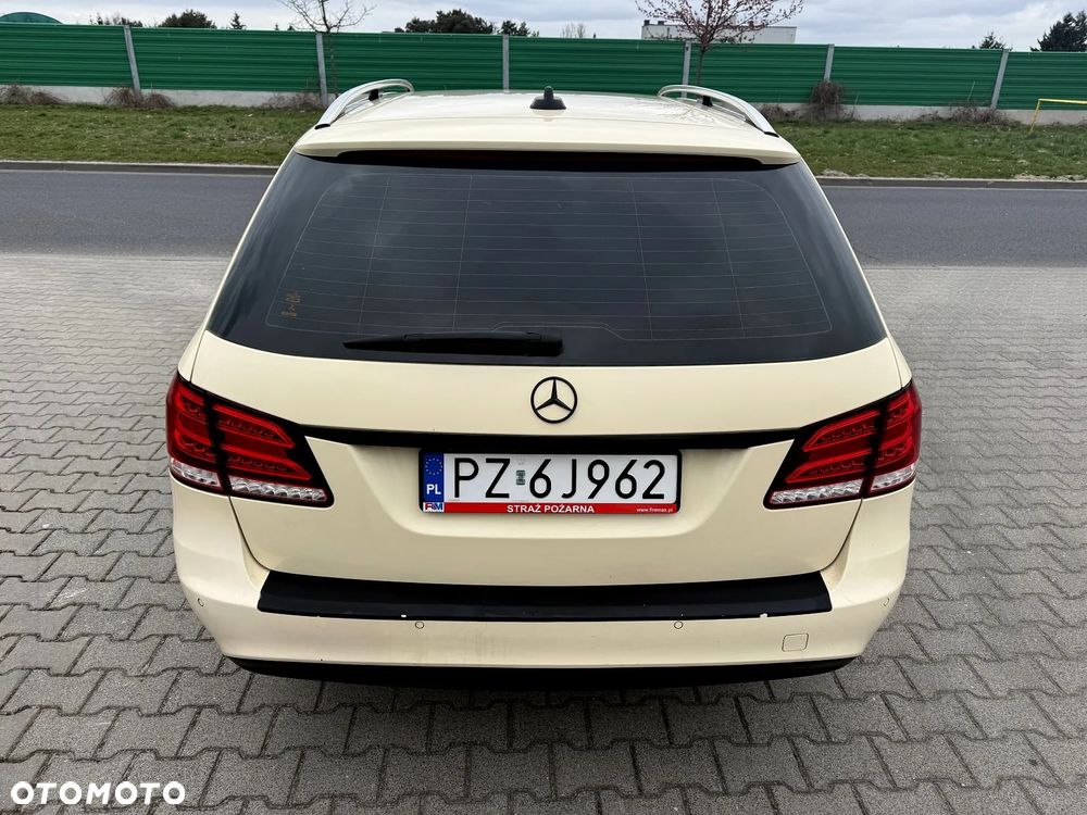 Mercedes-Benz Klasa E - 9