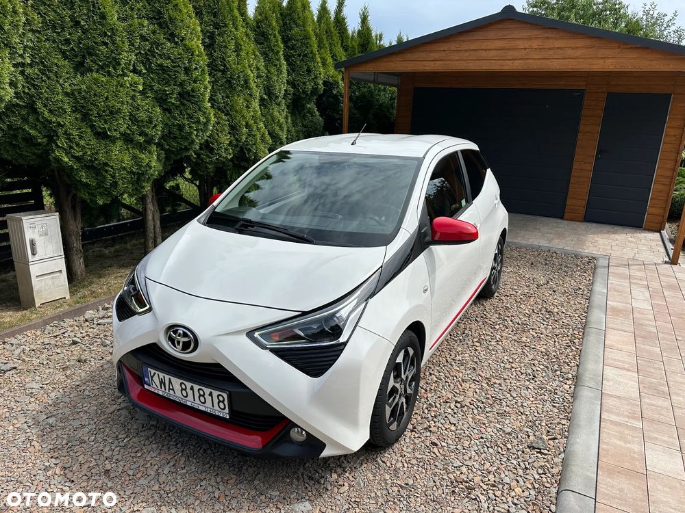 Toyota Aygo 1.0 VVT-i Color Edition - 1