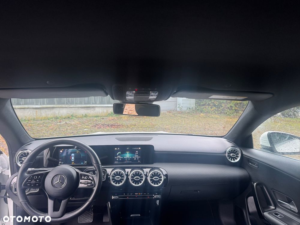 Mercedes-Benz CLA 180 Edition 1 7G-DCT - 31