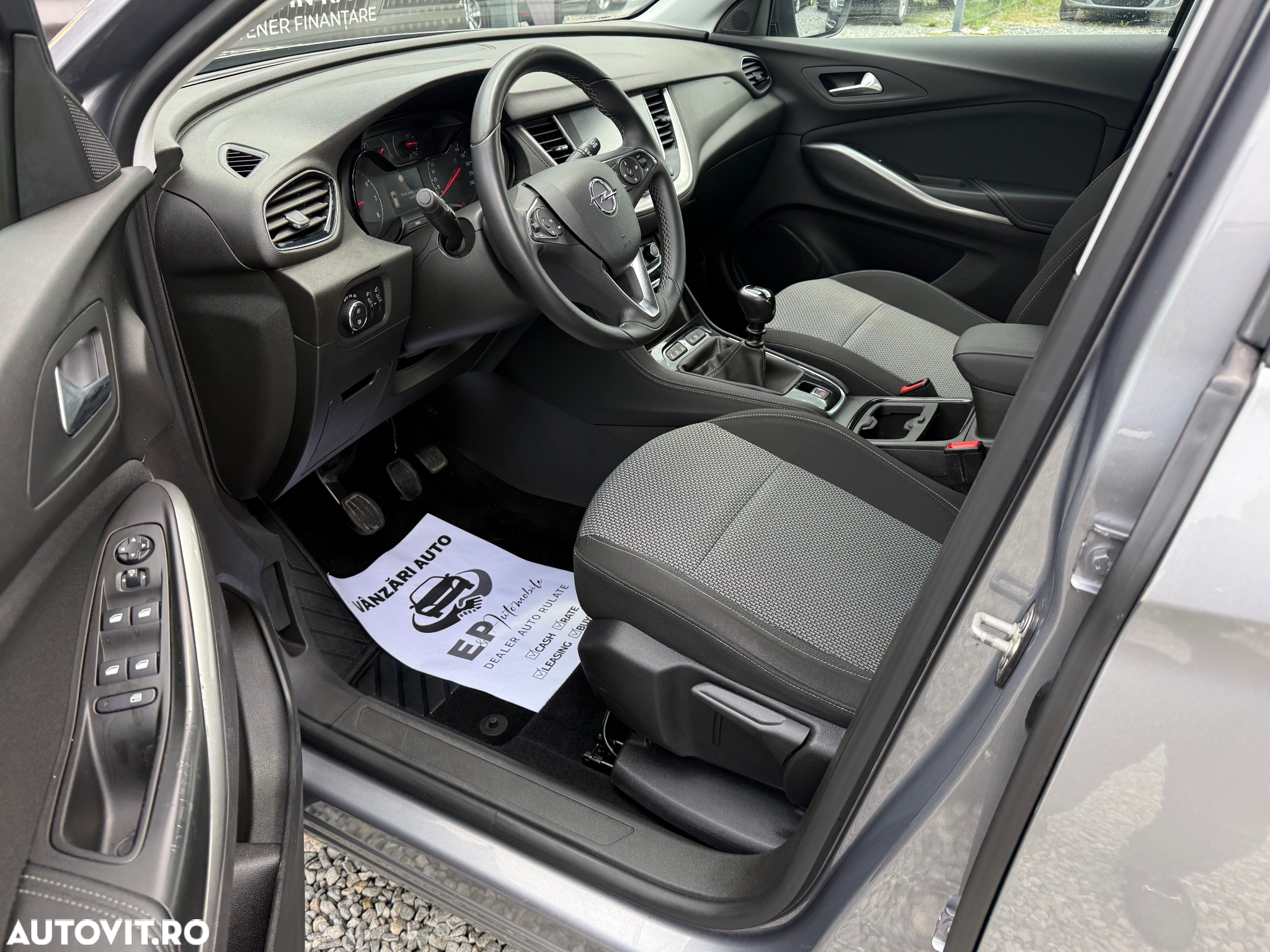 Opel Grandland X 1.2 Start/Stop INNOVATION - 6