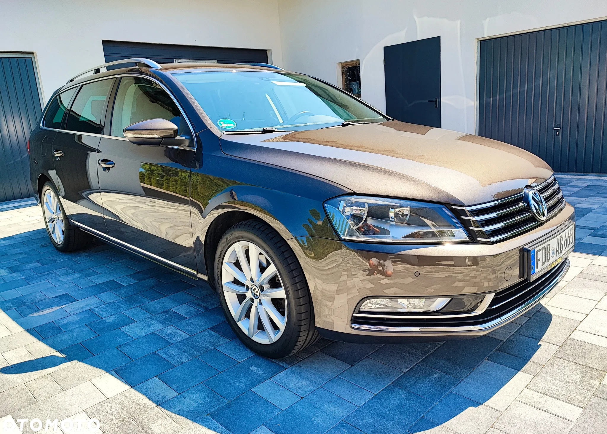 Volkswagen Passat Variant 2.0 TDI BlueMotion Technology Highline - 3