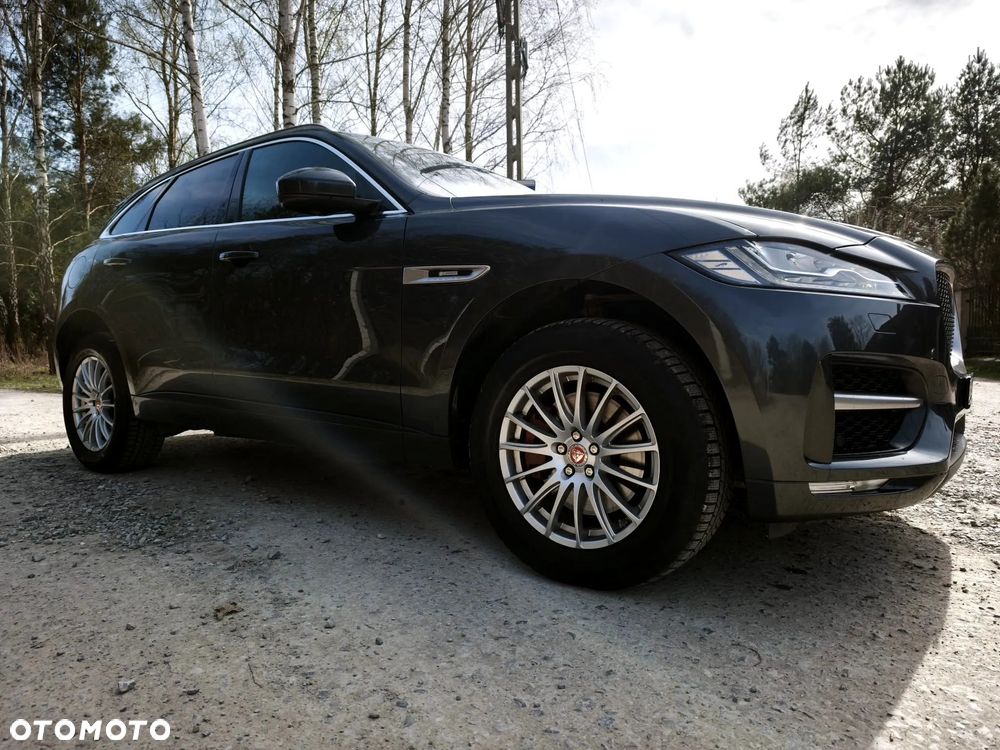 Jaguar F-Pace 3.0 V6 AWD R-Sport - 4
