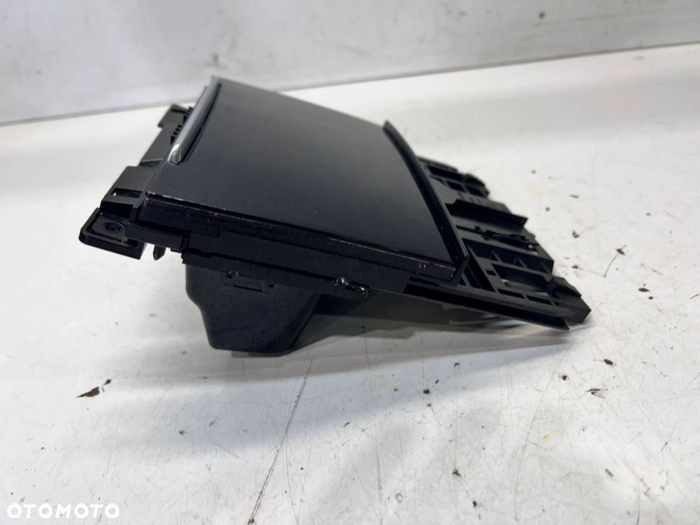 POPIELNICZKA PRZÓD AUDI A6 C7 4G0863273 4PK 1/26 - 5