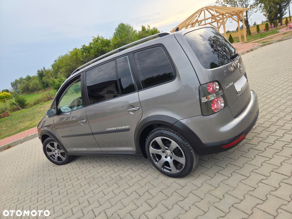 Volkswagen Touran 1.9 TDI DPF Cross - 8