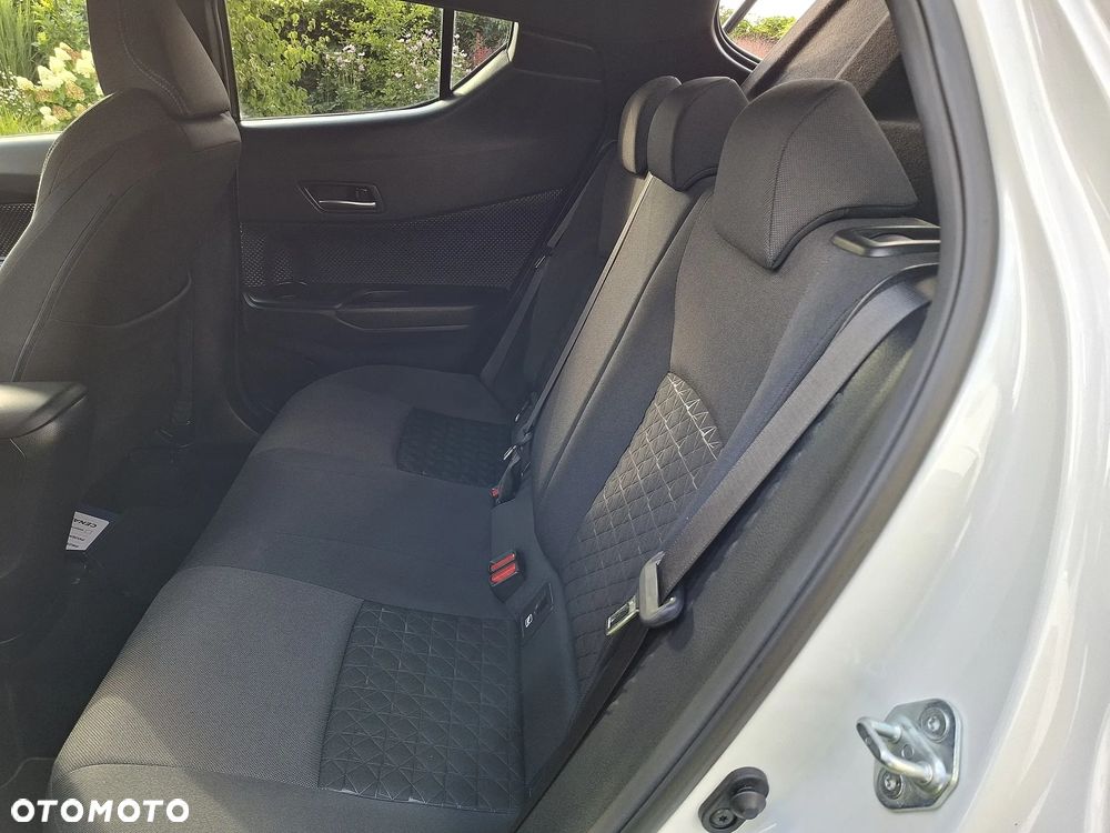 Toyota C-HR - 31