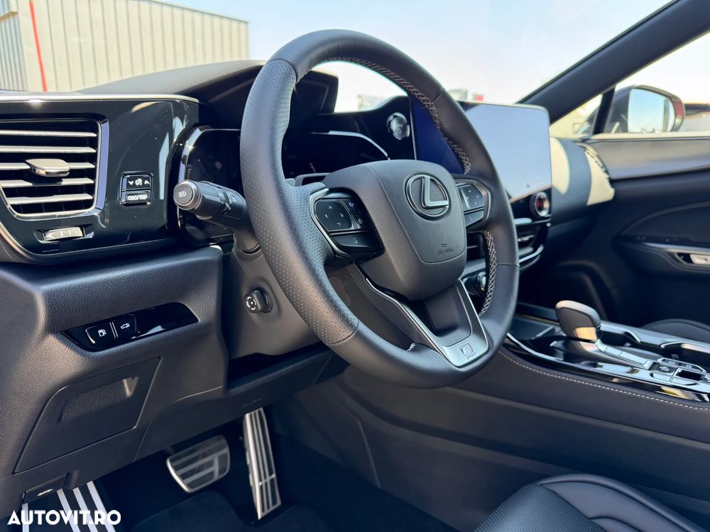 Lexus Seria NX 450h+ AWD CVT PHEV F Sport - 13