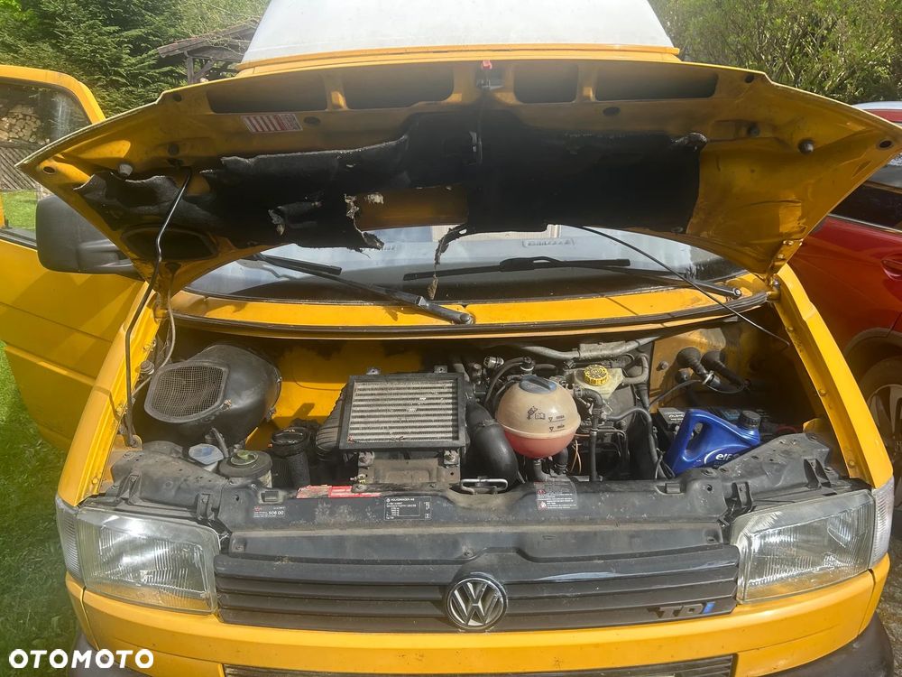 Volkswagen Transporter - 40