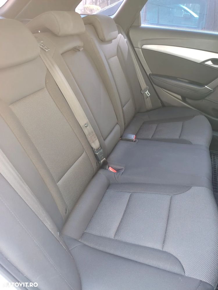 Hyundai i40 1.7 CRDI DPF Highway - 6