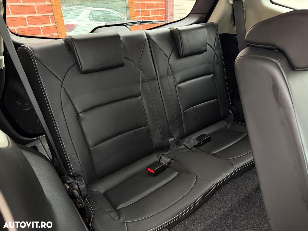 Nissan Qashqai+2 - 11