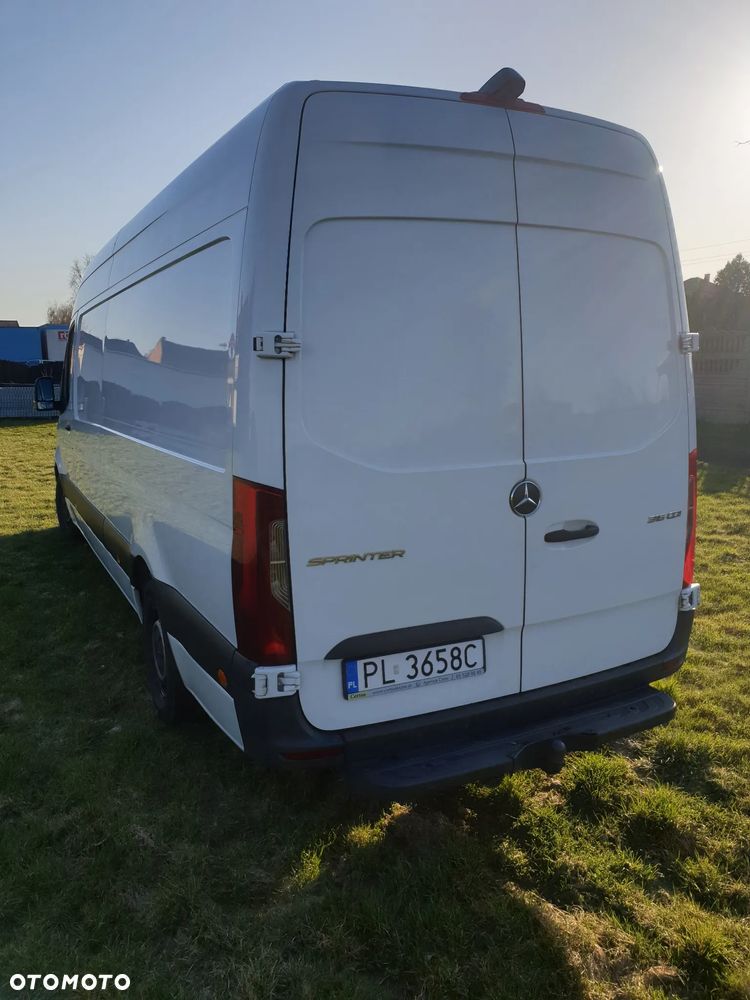 Mercedes-Benz Sprinter - 10