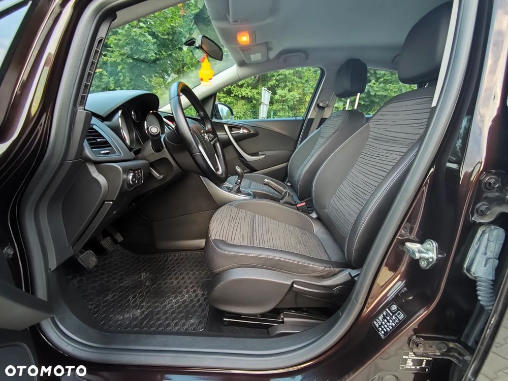 Opel Astra - 16