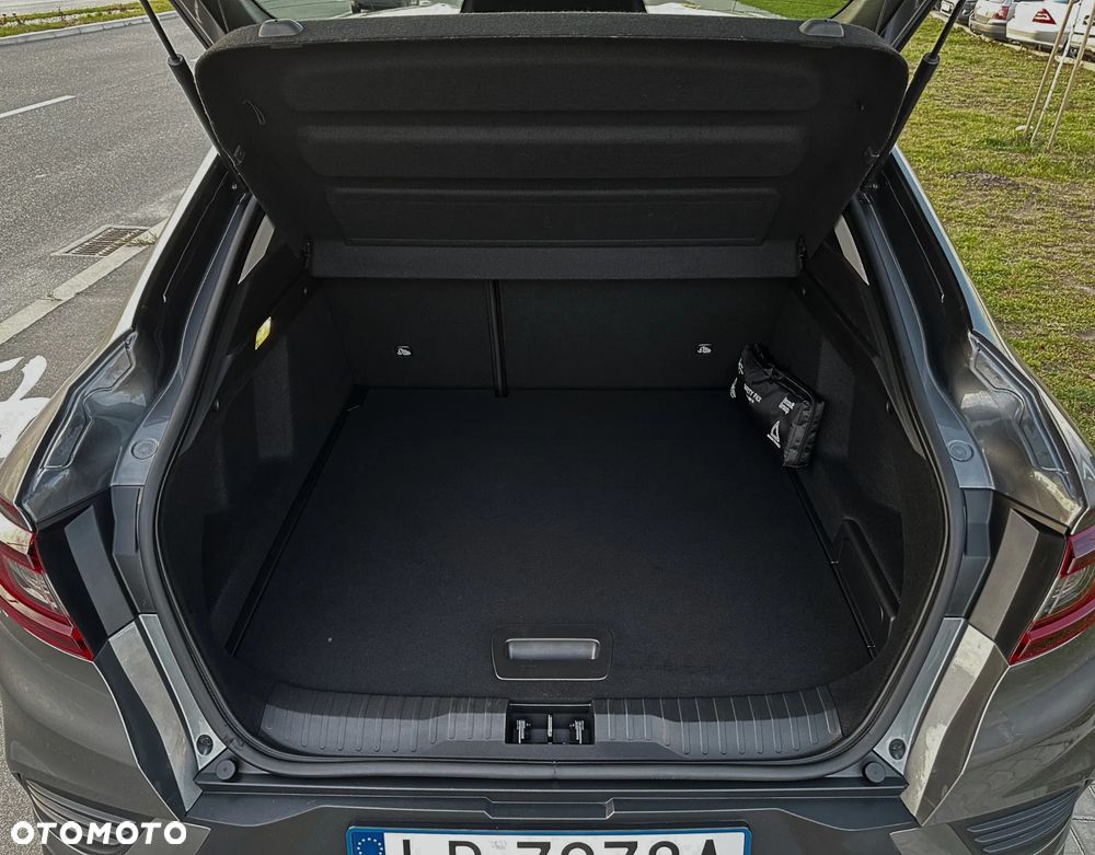 Renault Arkana 1.6 E-TECH E-Tech Engineered MMT - 18