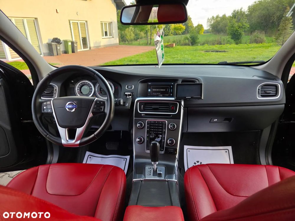 Volvo V60 D3 Geartronic Momentum - 17