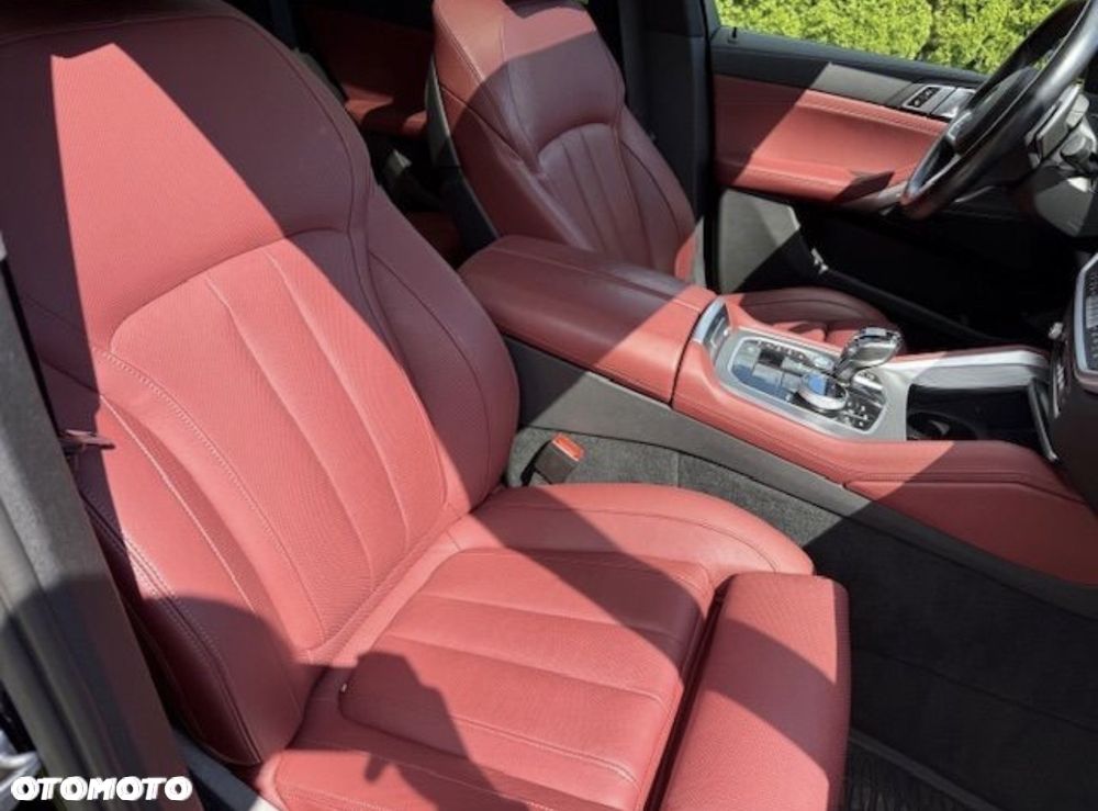BMW X6 xDrive40i mHEV - 22