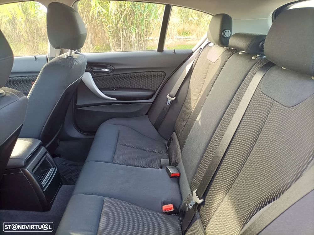 BMW 116 d Aut. Sport Line - 15