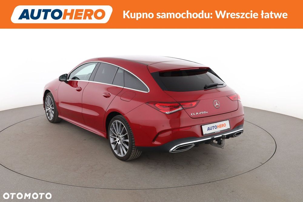 Mercedes-Benz CLA - 4