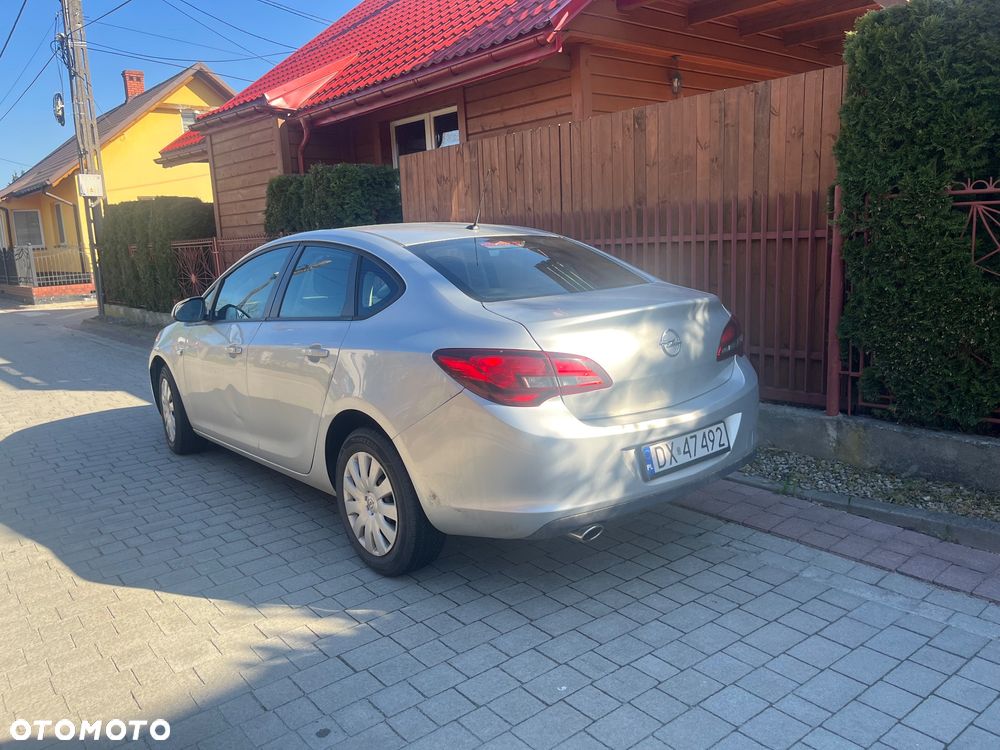 Opel Astra 1.4 T Business EU6 - 6