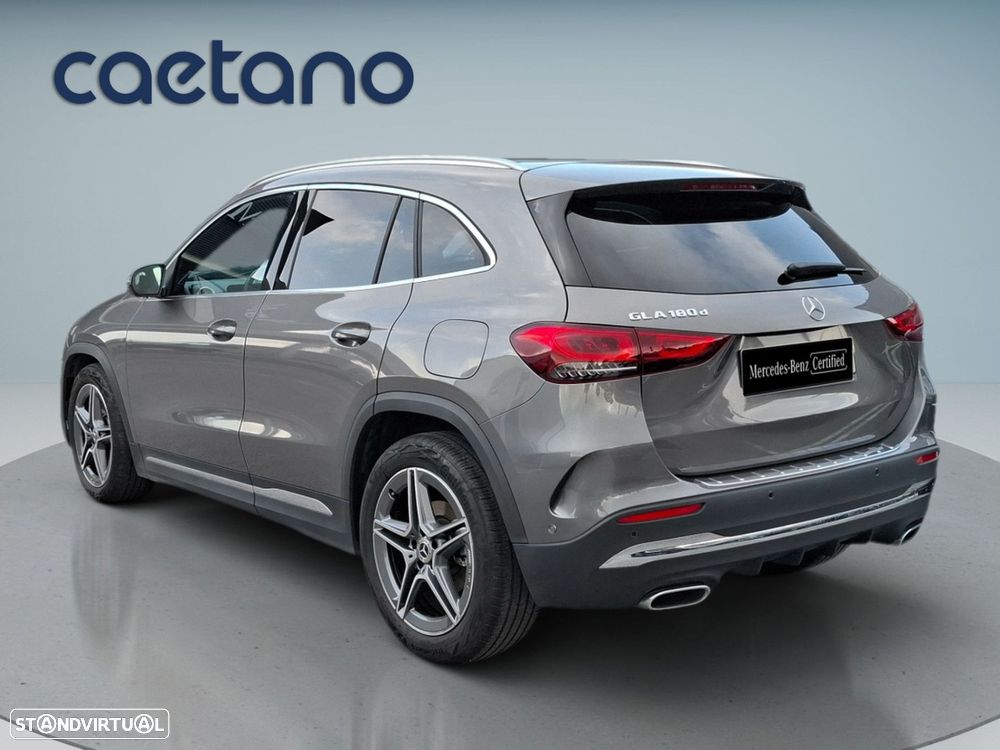 Mercedes-Benz GLA 180 d AMG Line - 6