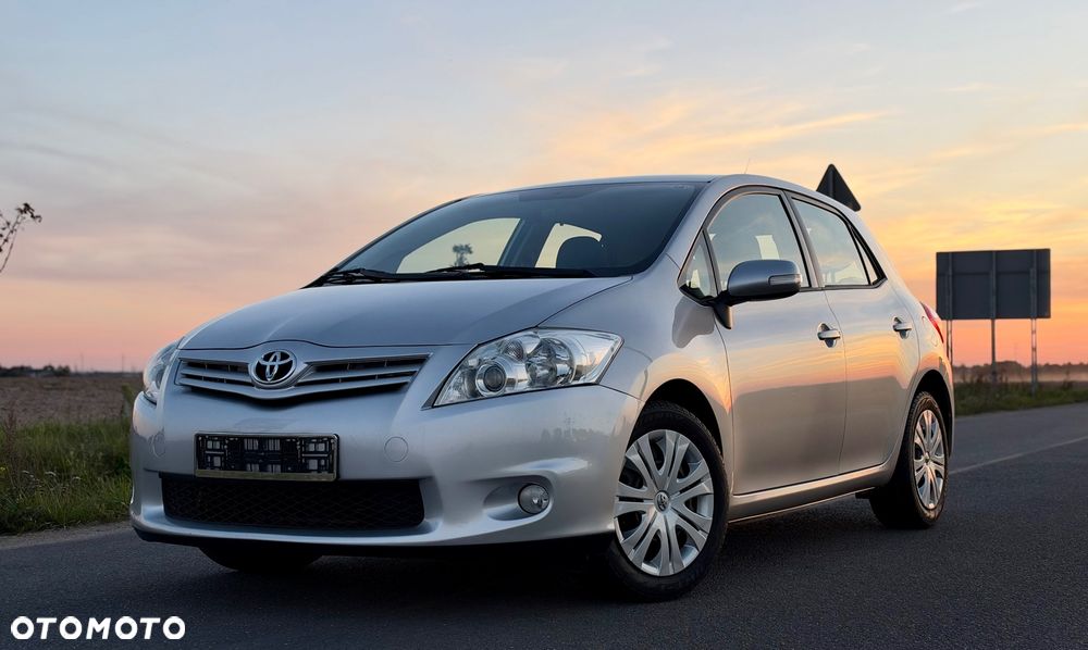 Toyota Auris 1.6 MultiMode Executive - 2