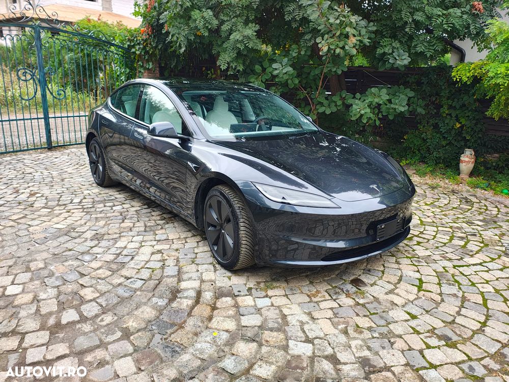 Tesla Model 3 AWD Long Range - 13