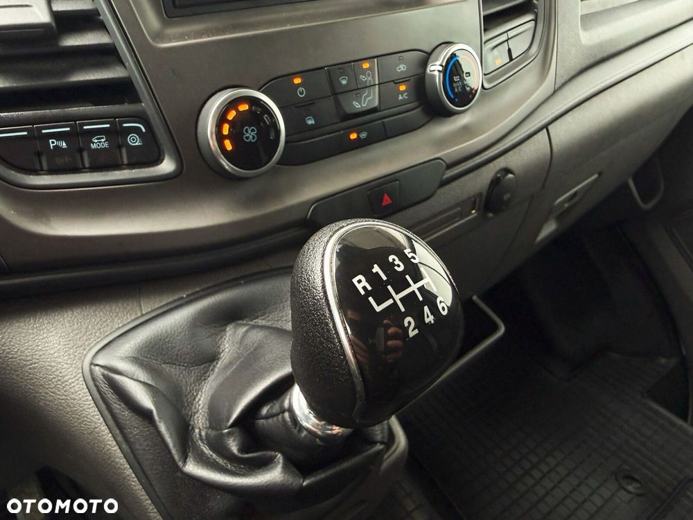 Ford transit TREND 350 L4 RWD - 19