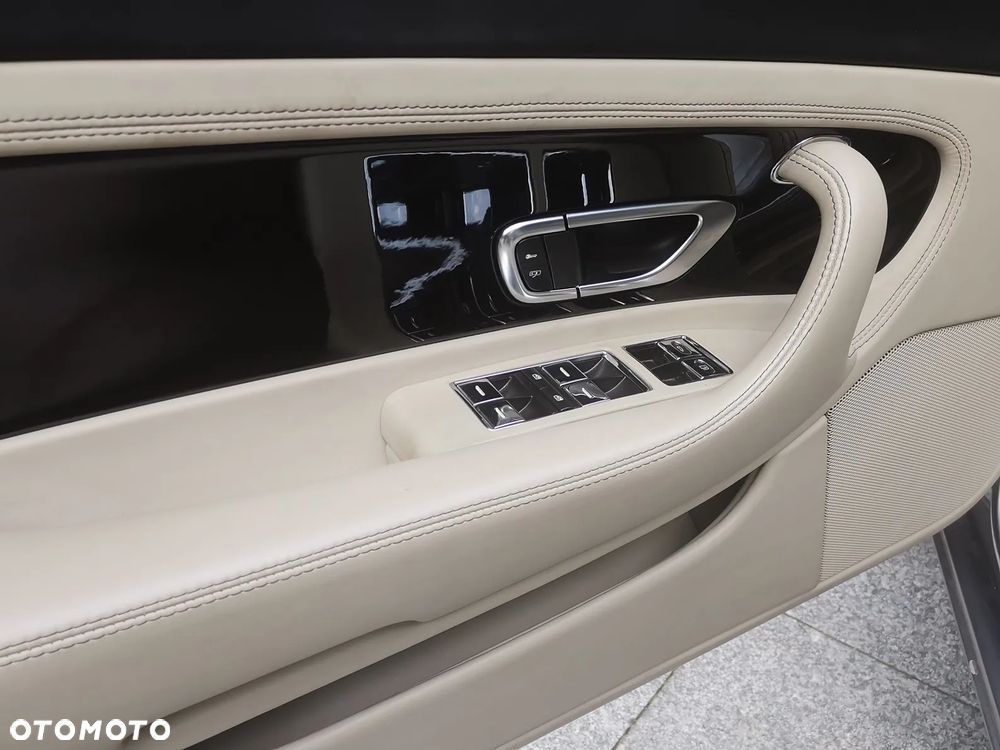 Bentley Continental GT Standard - 12