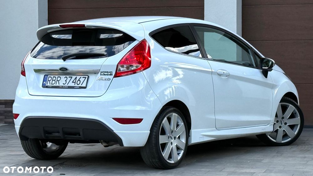 Ford Fiesta - 22