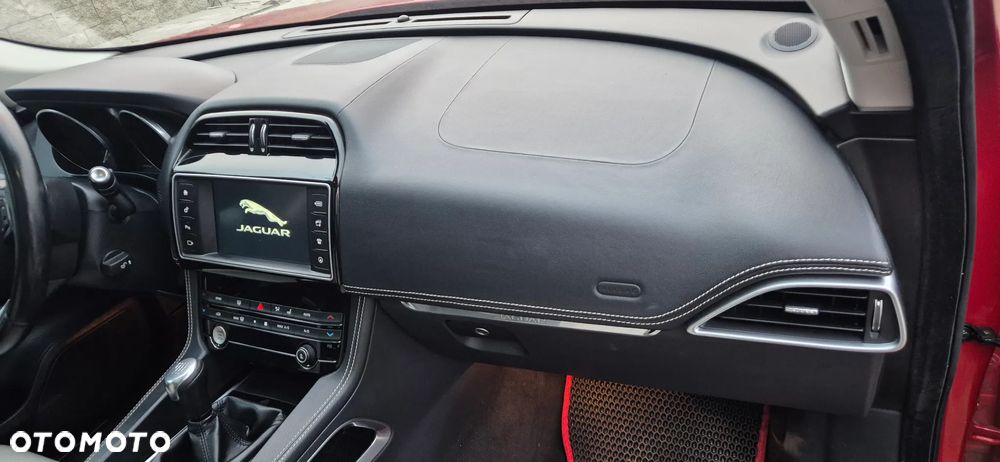 Jaguar F-Pace 20d AWD R-Sport - 27