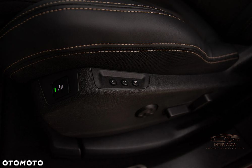 Peugeot 5008 1.6 PureTech GT Pack S&S EAT8 - 17