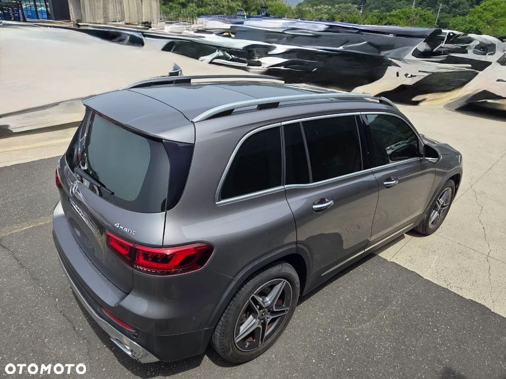 Mercedes-Benz GLB 250 4-Matic AMG Line 8G-DCT - 14