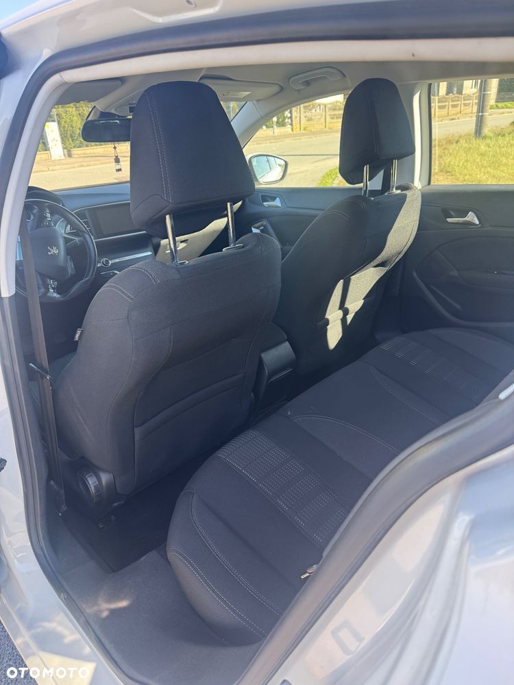 Peugeot 308 1.6 BlueHDi Active S&S EAT6 - 12