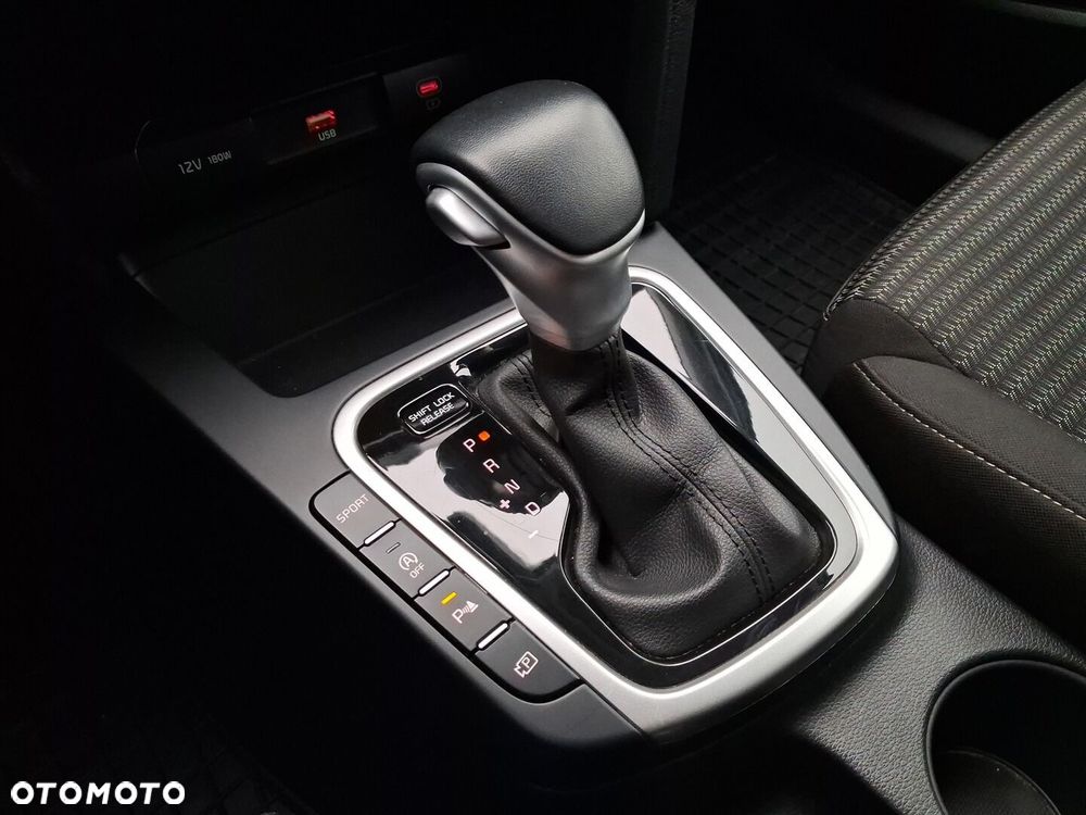 Kia XCeed 1.5 T-GDI M DCT - 27