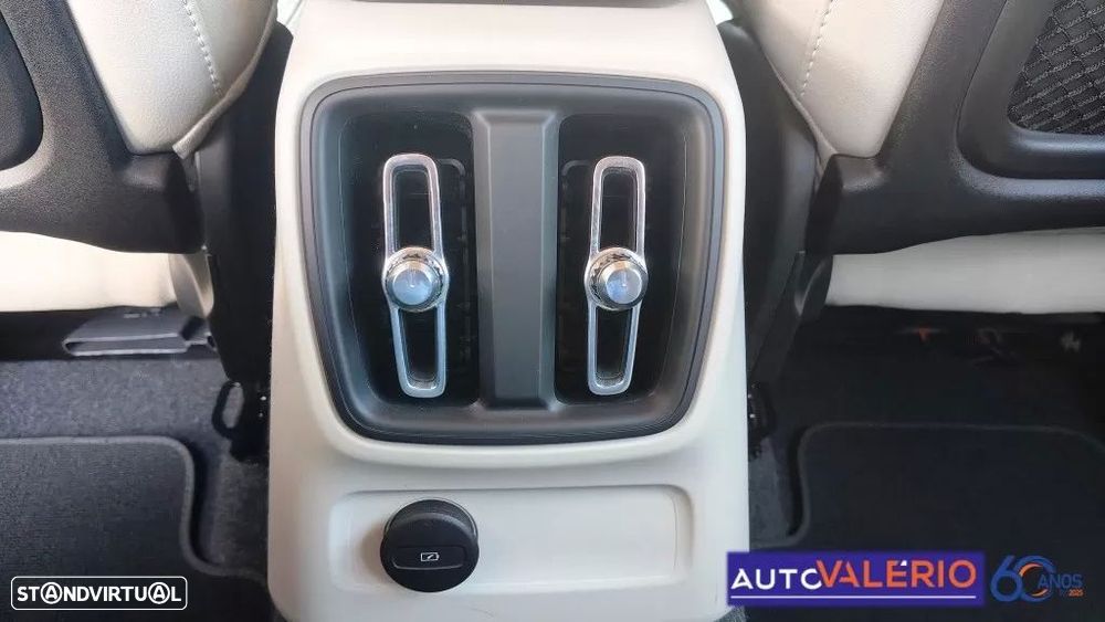 Volvo XC 40 1.5 T4 PHEV Plus Bright - 38