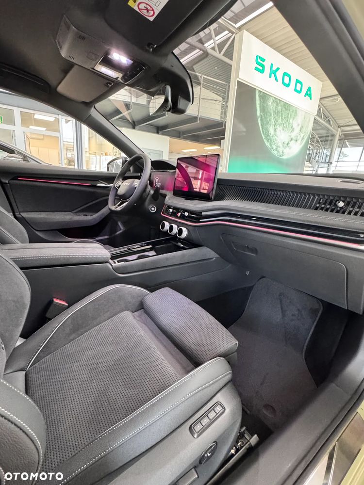 Skoda Superb 2.0 TSI Sportline DSG - 14