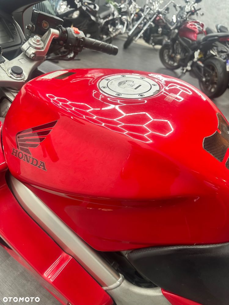Honda VFR - 22
