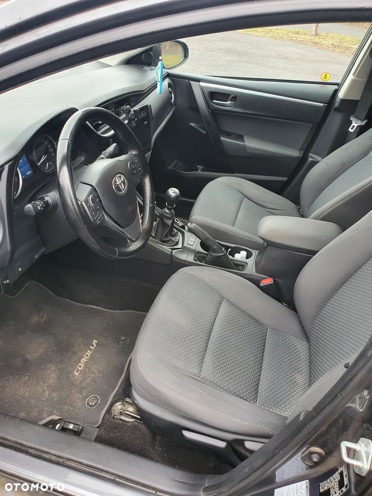 Toyota Corolla 1.6 Comfort - 11