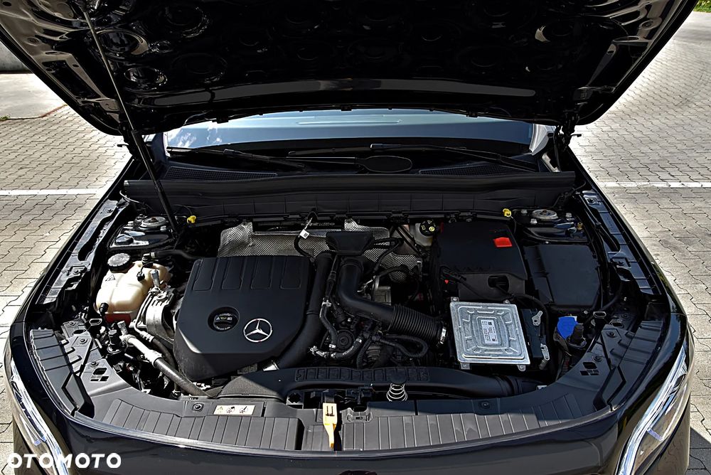 Mercedes-Benz GLB 200 7G-DCT - 12