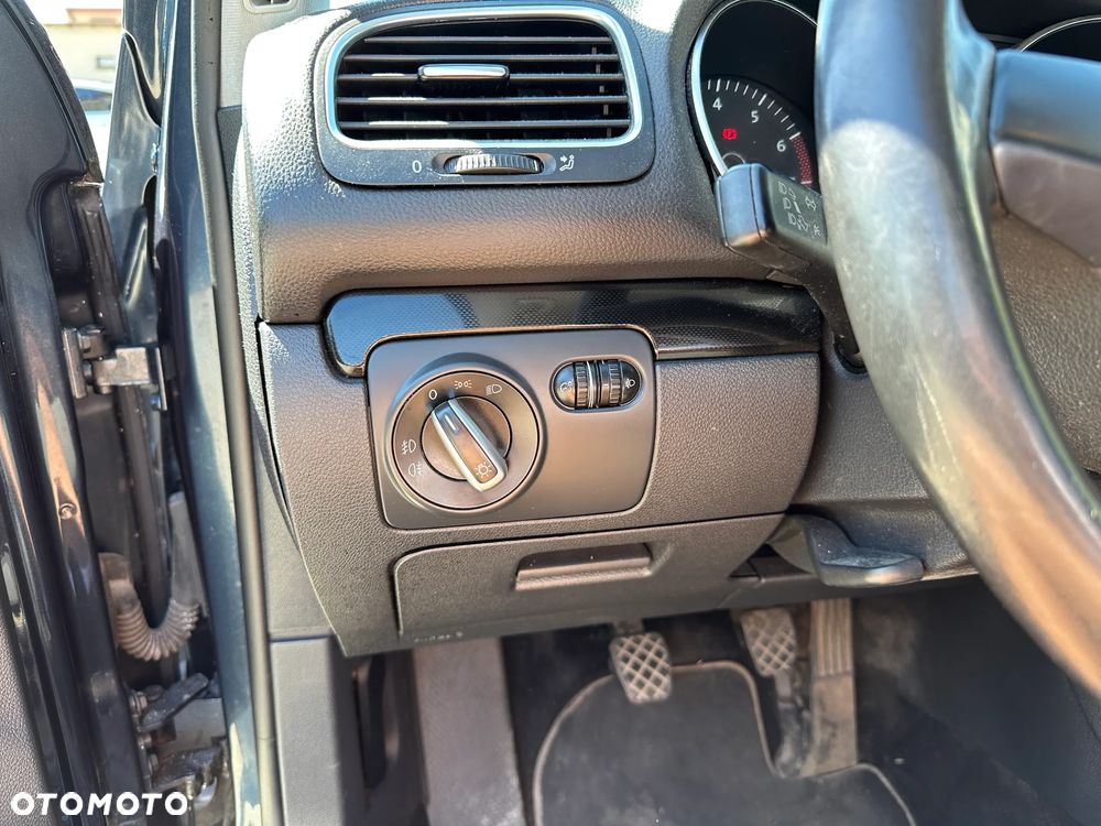 Volkswagen Golf - 17