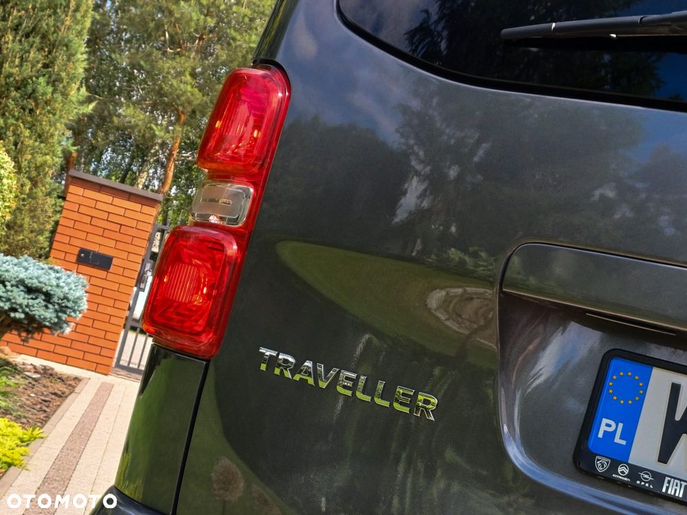 Peugeot Traveller - 8